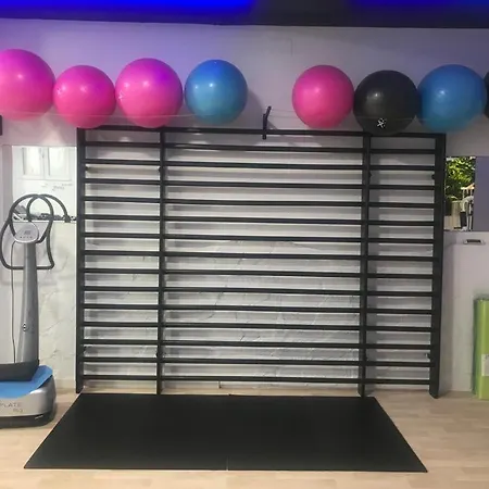 Vinalux Szálloda 4*